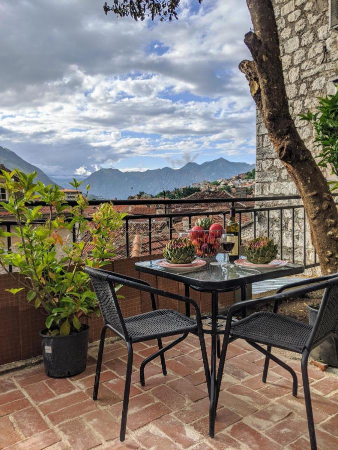 Best View! Rooftop With Garden - Old Town Nr404 كوتور المظهر الخارجي الصورة