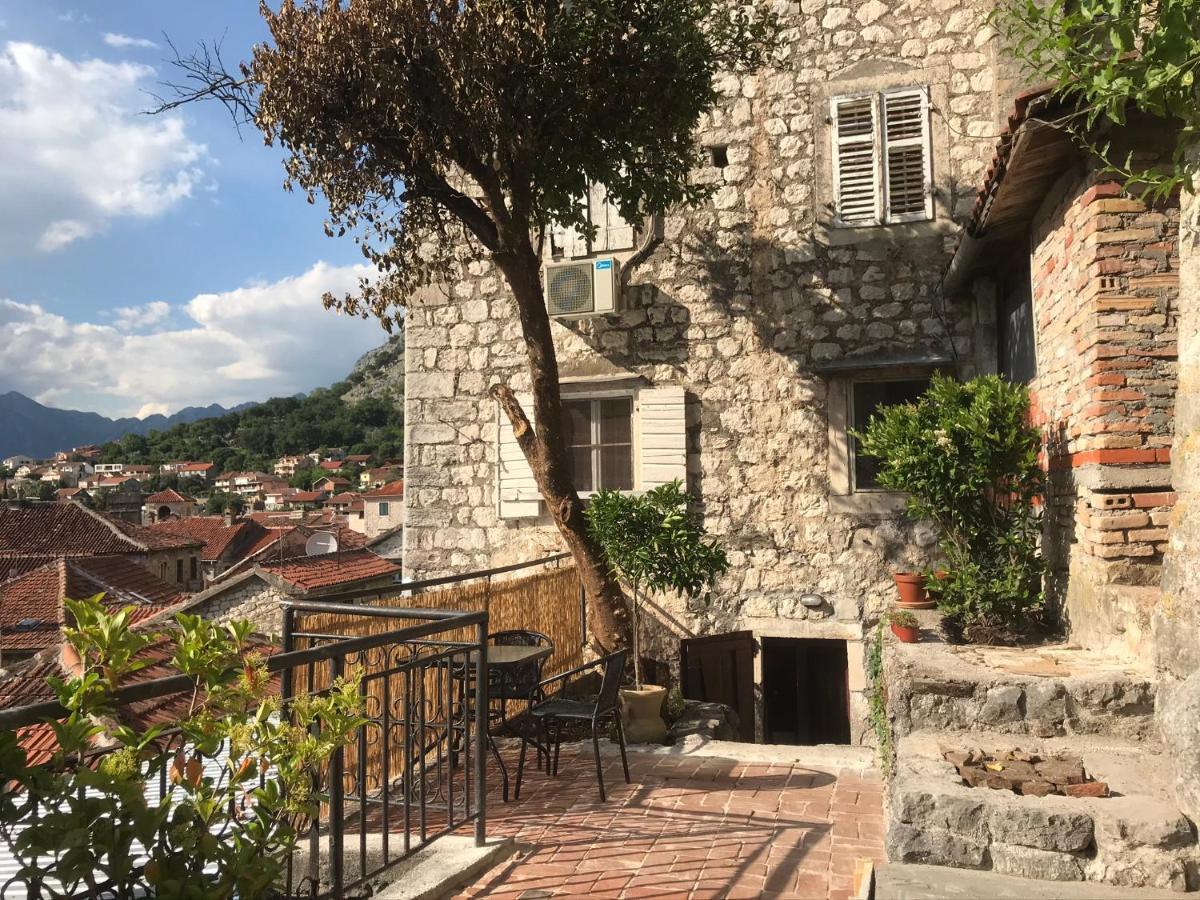 Best View! Rooftop With Garden - Old Town Nr404 كوتور المظهر الخارجي الصورة